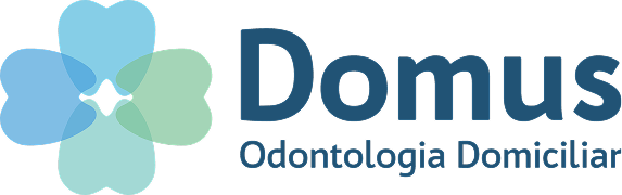 Logo domus odontologia domiciliar